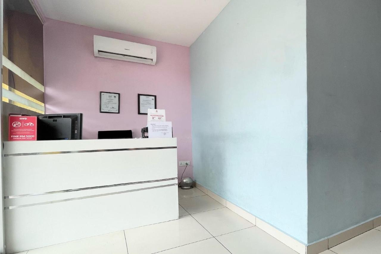Oyo 90334 Mawlaya Hotel Bayan Lepas Εξωτερικό φωτογραφία