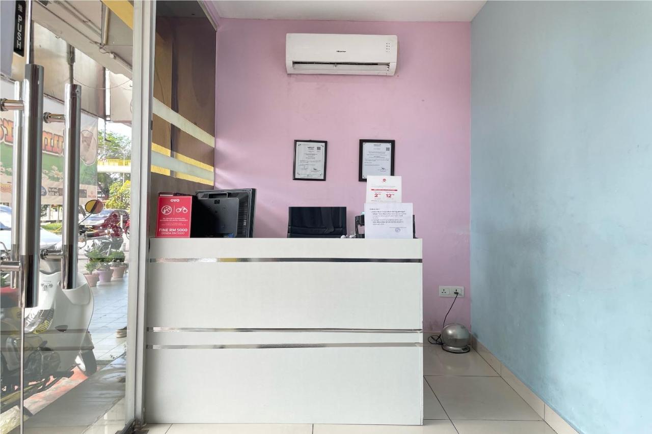 Oyo 90334 Mawlaya Hotel Bayan Lepas Εξωτερικό φωτογραφία