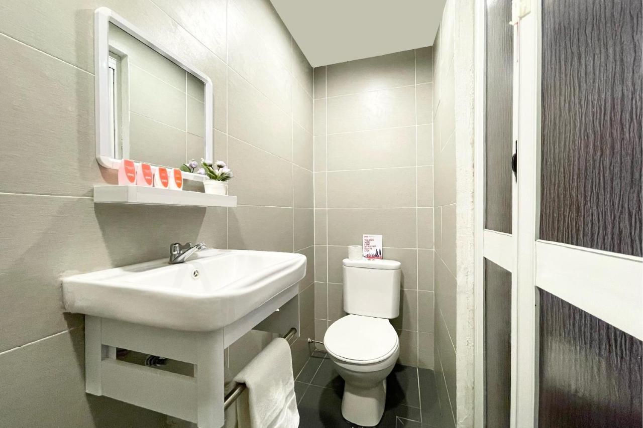 Oyo 90334 Mawlaya Hotel Bayan Lepas Εξωτερικό φωτογραφία