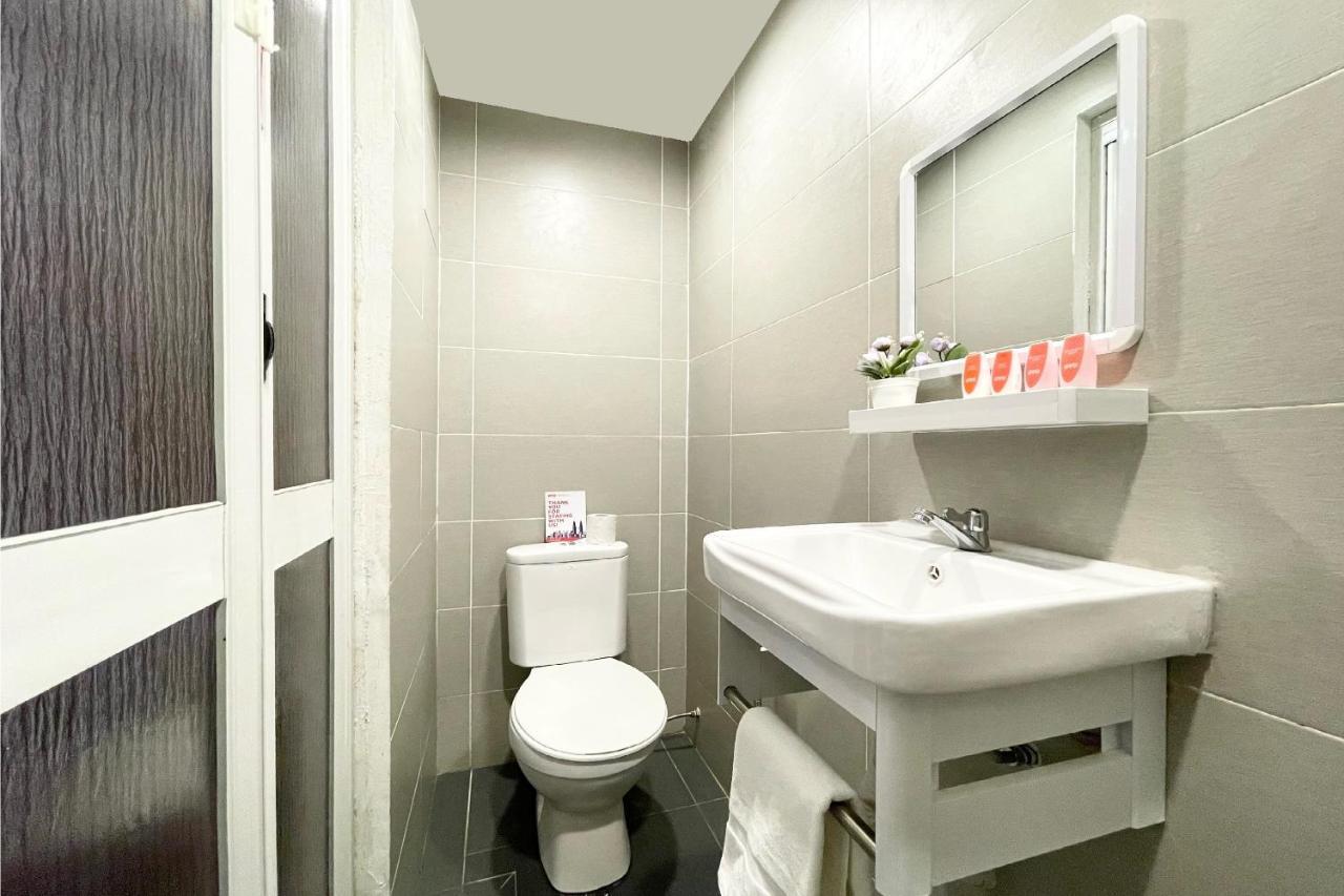 Oyo 90334 Mawlaya Hotel Bayan Lepas Εξωτερικό φωτογραφία
