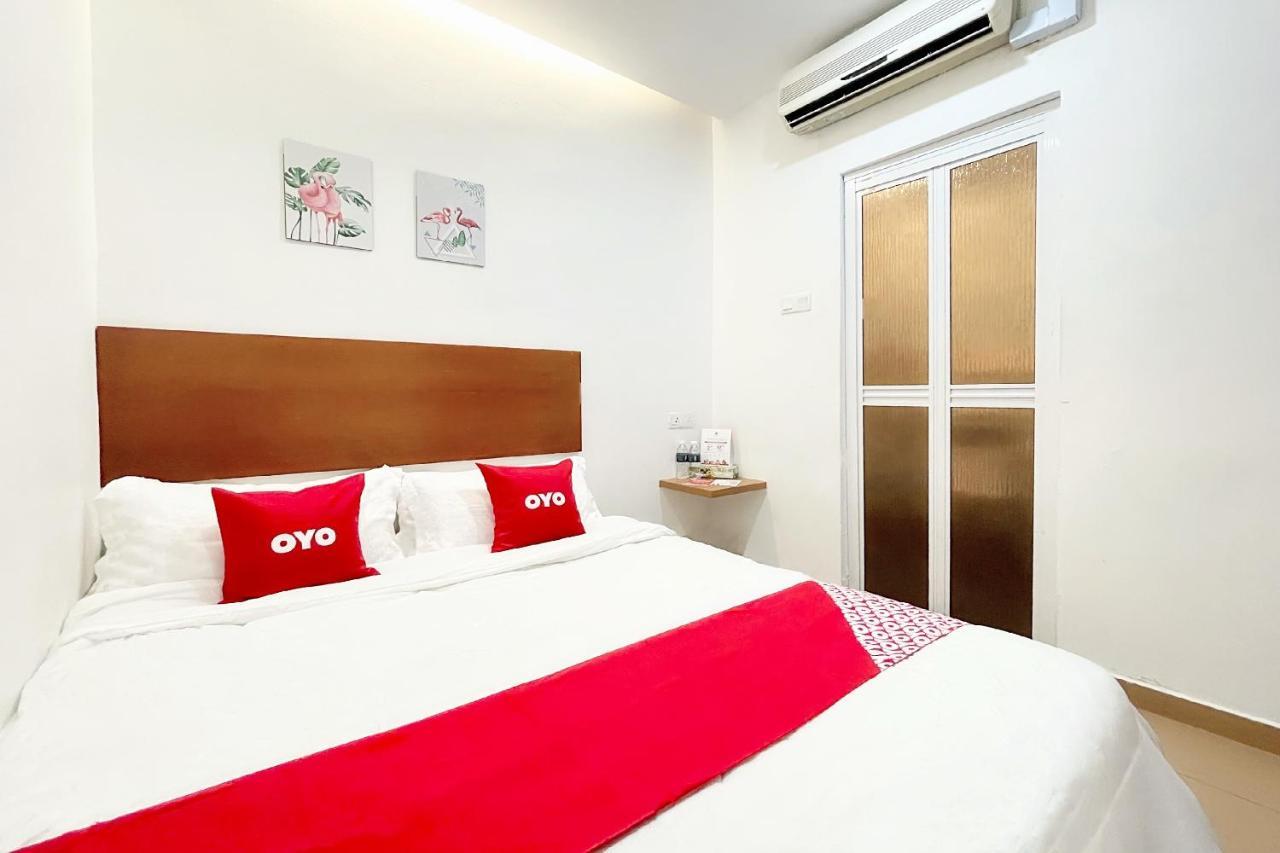 Oyo 90334 Mawlaya Hotel Bayan Lepas Εξωτερικό φωτογραφία