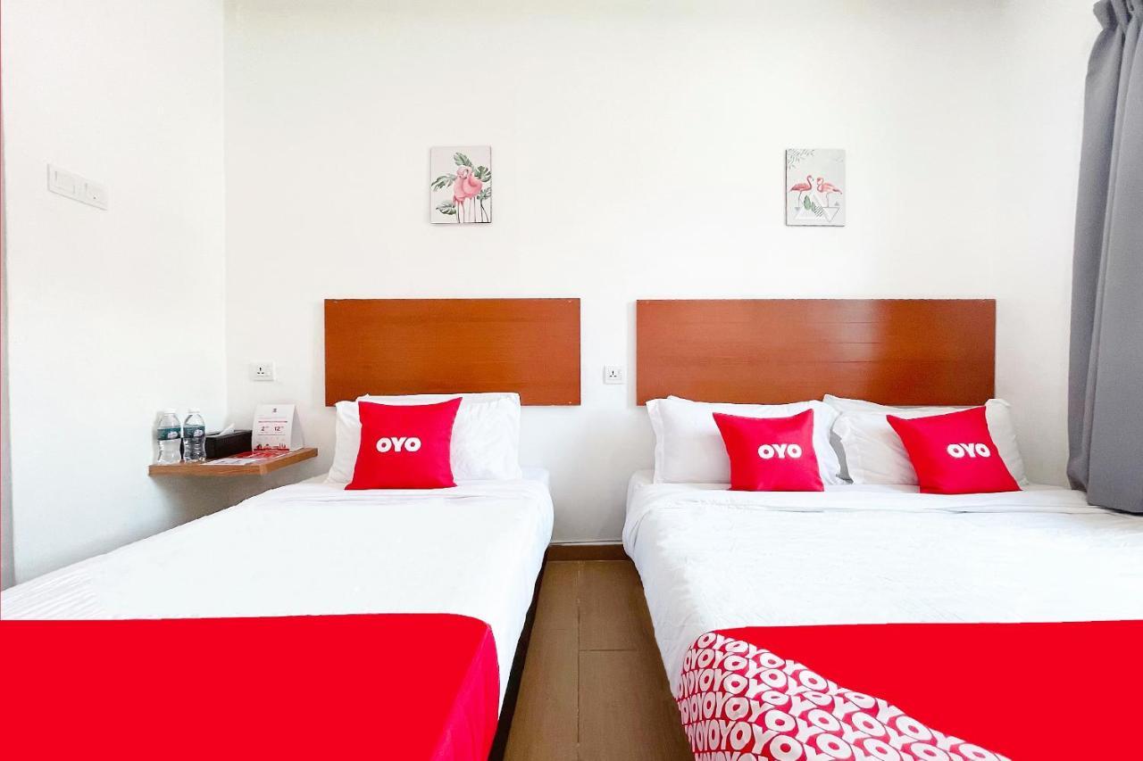 Oyo 90334 Mawlaya Hotel Bayan Lepas Εξωτερικό φωτογραφία